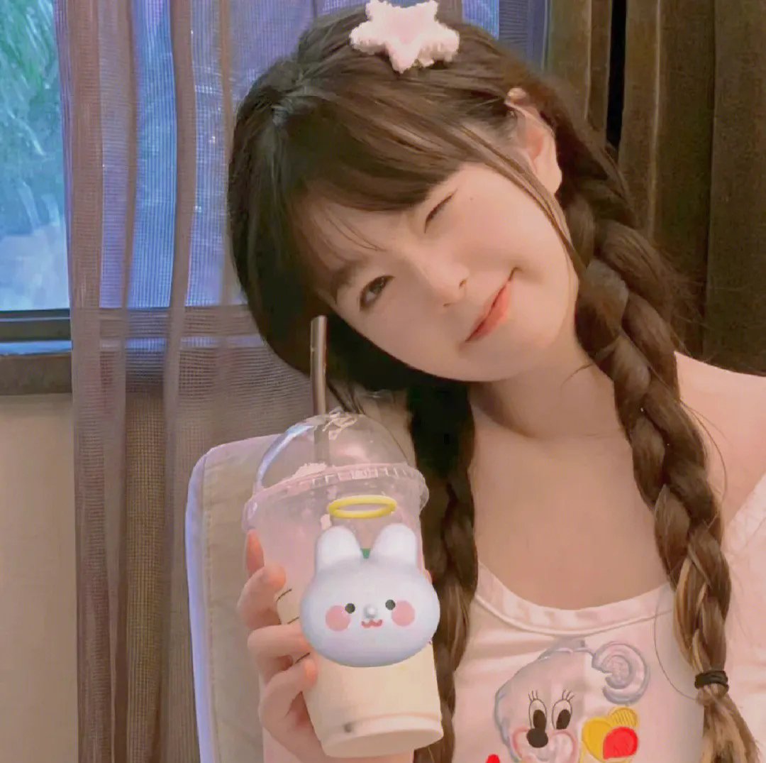 赛车手妮卡